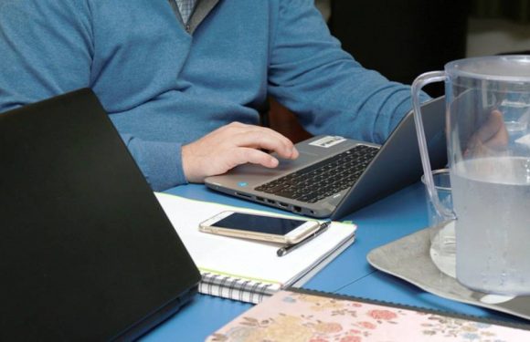 A cause des grèves, vous êtes en télétravail, mais cela commence à vous saouler, racontez-nous !