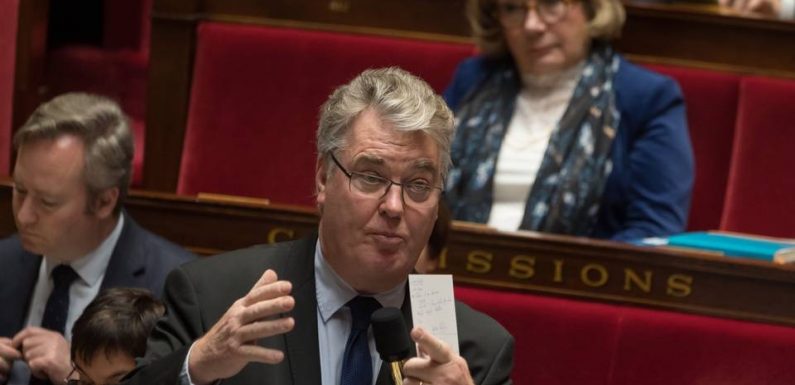 Réforme des retraites : Delevoye a « pensé » à démissionner après les révélations sur ses activités