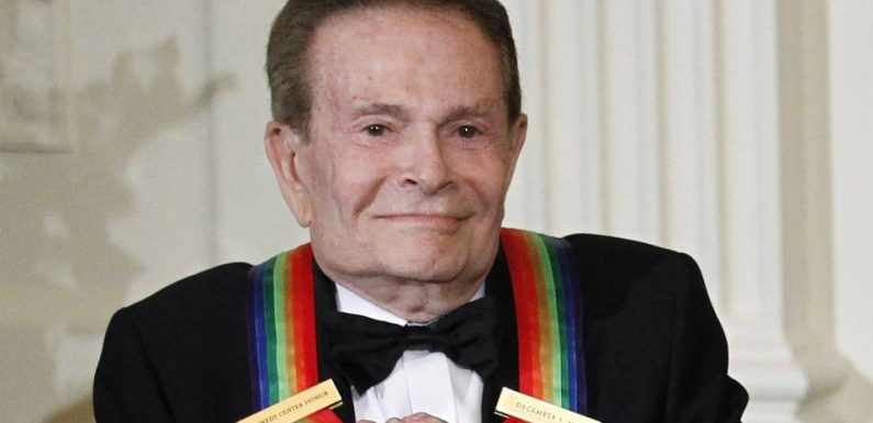Jerry Herman, figure de Broadway et compositeur de « Hello, Dolly ! » et « La Cage aux folles », est mort