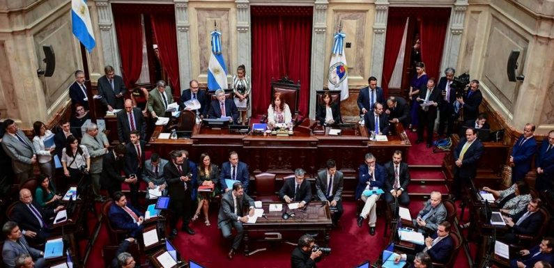 L’Argentine prend des mesures d’urgence pour tenter de sortir de la crise