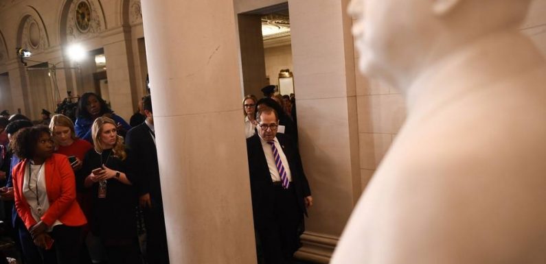 Procédure « d’impeachment » : Trump a commis des actes passibles de destitution, selon des experts en droit