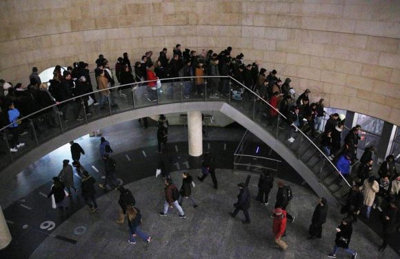 Grève du 17 décembre EN DIRECT : Le trafic reste toujours très perturbé dans les transports et sur les routes…