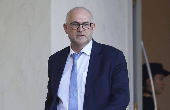 Quand le nouveau « M. Retraites » Laurent Pietraszewski avait bloqué le compte Twitter de sa suppléante