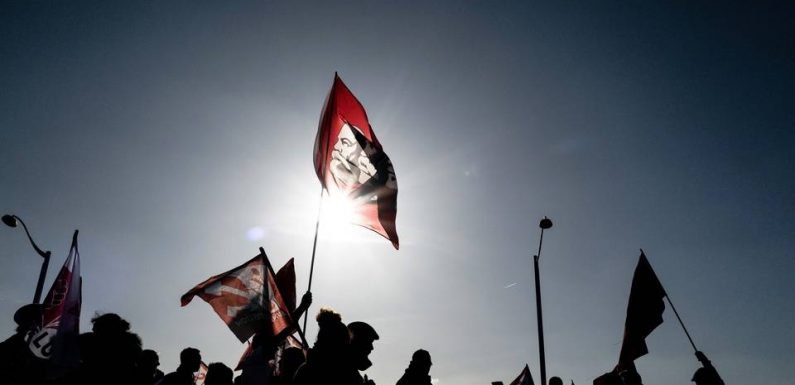 Grève du 17 décembre à Lyon : Coupures de courant, blocage des lignes de bus, plusieurs actions pour protester contre la réforme des retraites