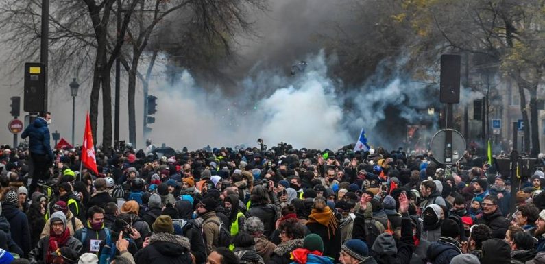 Appel à témoignages : LBD, « black bloc »… En raison des violences, avez-vous peur d’aller manifester ?