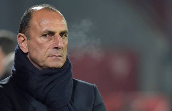 Losc-Montpellier : « Il faut que les mecs de la VAR enlèvent la buée sur leurs verres », tacle Michel Der Zakarian
