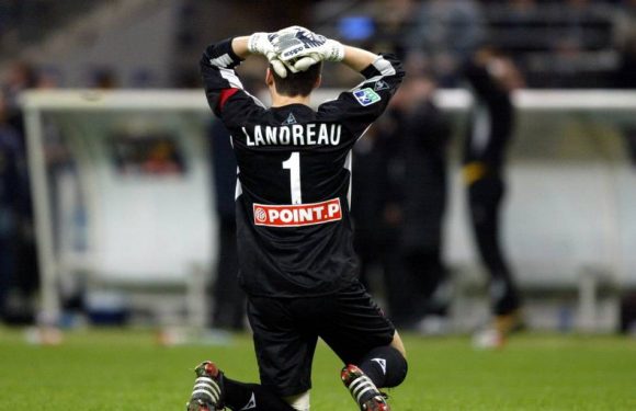 FC Nantes-Strasbourg : « Il pique donc je reste ! », ils racontent la Panenka de Landreau en 2004