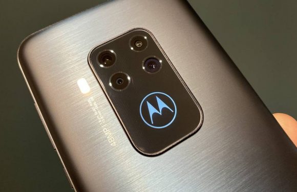 VIDEO. Motorola One Zoom: Et si c&rsquo;était le grand smartphone photo à offrir à Noël?