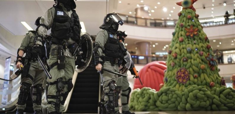 Hong Kong : Affrontements dans des centres commerciaux la veille et le jour de Noël