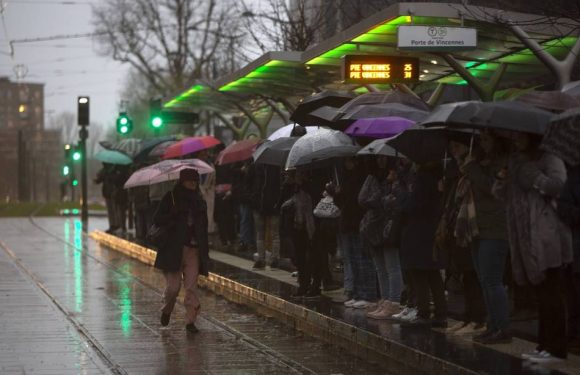 Grève du 9 décembre : « Bataille à tous les arrêts », « honteux »… Ils racontent leurs mésaventures dans les transports