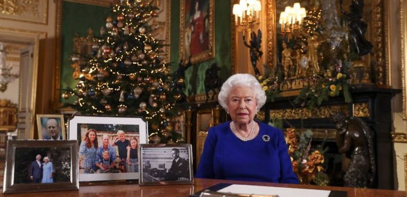 Royaume-Uni : La reine Elizabeth II reconnaît une année « semée d’embûches »