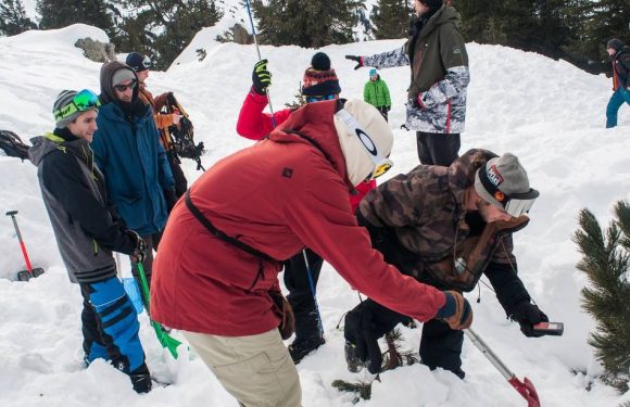« Safety Shred Days » : Pour le snowboarder Victor Daviet, « c’est notre devoir d’informer sur les risques d’avalanches »