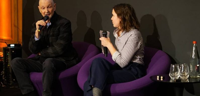 « Les réseaux sociaux ne favorisent ni la compréhension d’autrui, ni la recherche d’un consensus », explique Serge Tisseron
