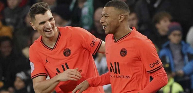 ASSE-PSG : Tuchel loue « la bonne mentalité » de son équipe, Puel regrette l’expulsion
