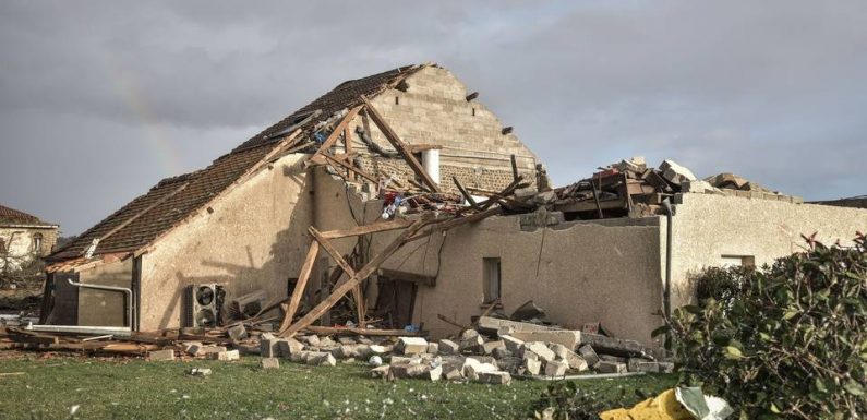 Tempête Fabien: Un village béarnais frappé par une violente rafale, 15 familles relogées