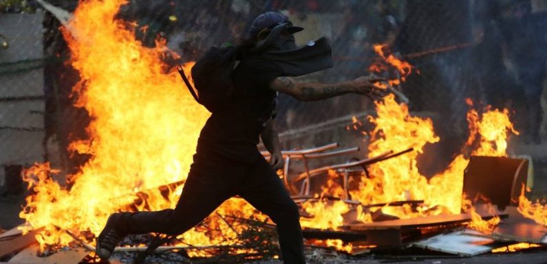 VIDEO. Chili: Manifestations et violences au 50e jour de la crise sociale