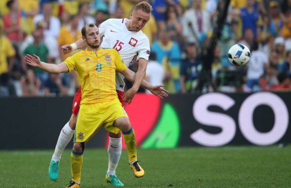 VIDEO. « Zozulya tu es un nazi »… Un match de D2 espagnole suspendu à cause de « chants insultants »