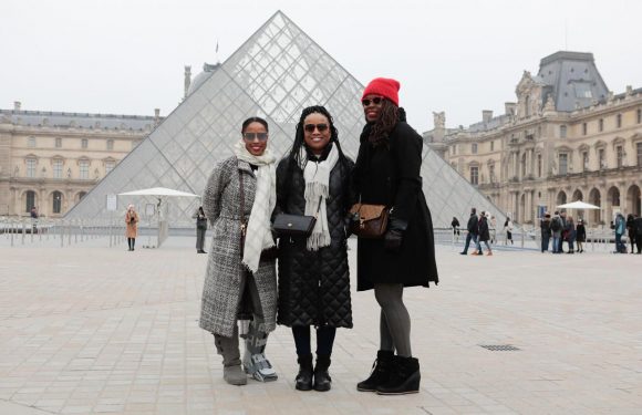 «Pourquoi faites-vous toujours des grèves ?» : le jeudi noir vu par les touristes à Paris