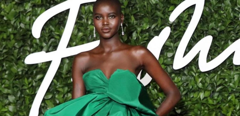 Adut Akech: le mannequin honore l’Afrique aux Fashion Awards