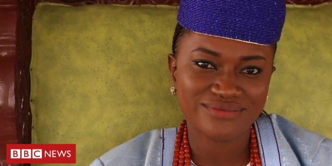 Taiwo Oyebola Agbona, la jeune reine nigériane qui séduit la toile (photos)