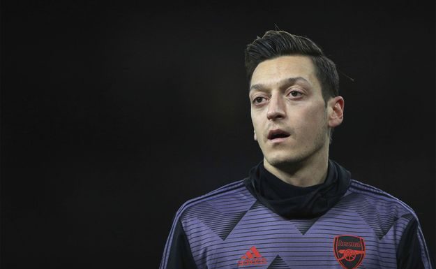 Après ses propos sur les Ouïghours, la Chine part en guerre contre Mesut Özil