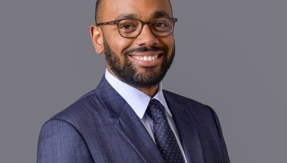 Gabon : le fils aîné du président devenu son « assistant personnel »