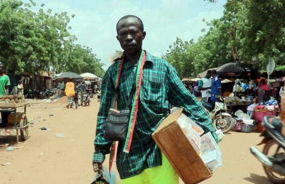 Bouba Gamsonré : de la folie au commerce, voici l’émouvante histoire d’un battant