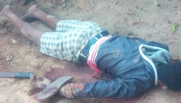 Togo : un braqueur abattu à Lomé, le malfrat identifié grâce à sa carte d’électeur (photos)