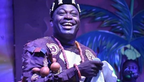 Togo-Showbiz : les conseils de King Mensah sur l’argent (vidéo)
