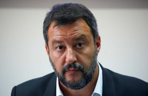 Matteo Salvini sous enquête pour avoir abusé des avions officiels