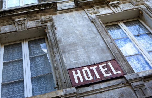 Un drame souligne le scandale des enfants placés dans des hôtels