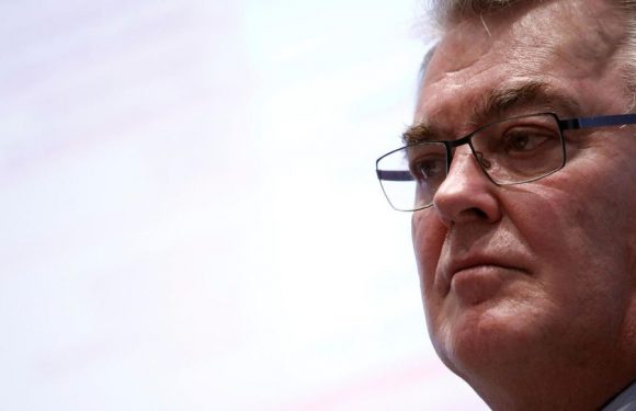 Delevoye déclare finalement 13 mandats, au lieu de 3 initialement