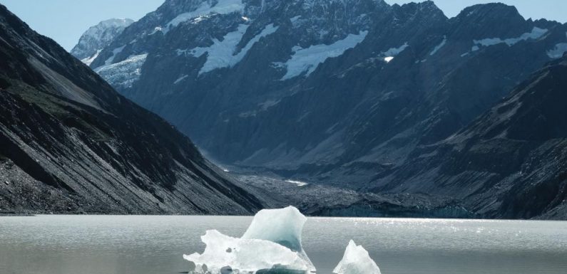 EN IMAGES. Pizol, Okjökull, Sarenne : un à un, des glaciers du monde entier meurent en silence