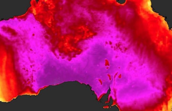 &lsquo;Like a furnace&rsquo;: Massive heatwave could roast Australian records