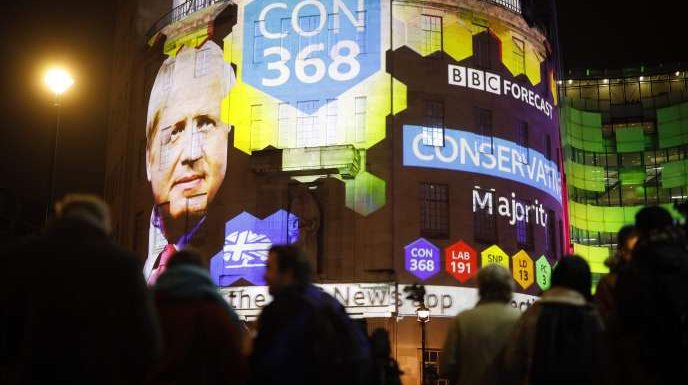 Au Royaume-Uni, le Parti conservateur de Boris Johnson remporte une large victoire