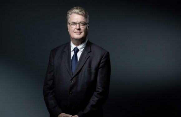 Delevoye démissionne : il n&rsquo;aura pas eu le temps de signaler son quatorzième mandat à 6.000 euros par mois