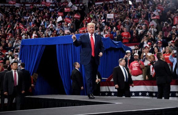 Trump fires back at Democrats over articles of impeachment: « This is impeachment light »