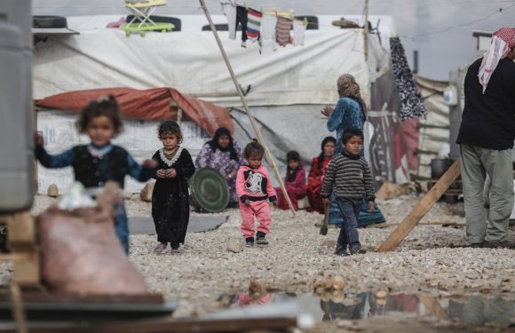 Le nombre de personnes déracinées à travers le monde dépasse les 70 millions (HCR)