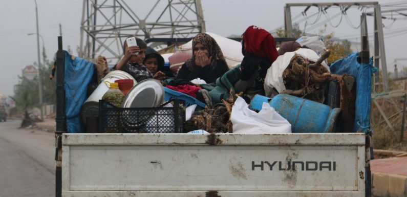 « La mort nous hante » : les habitants d’Idleb fuient l’enfer de la guerre vers l’inconnu