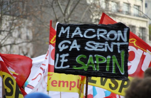 A Paris, les manifestants contre la réforme des retraites soutiennent les cheminots : « Ils doivent continuer, Noël ou pas »