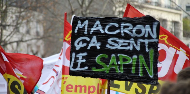 A Paris, les manifestants contre la réforme des retraites soutiennent les cheminots : « Ils doivent continuer, Noël ou pas »