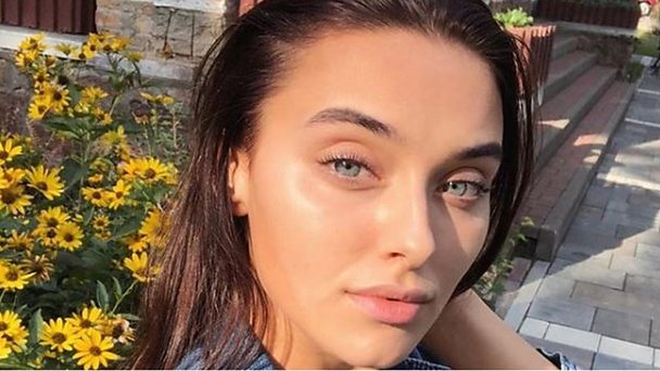 Miss Monde: le réglement excluant les mères est ‘discriminatoire’