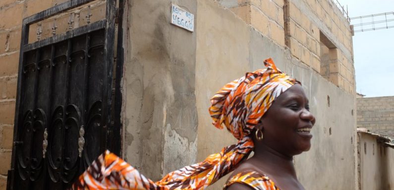 Sénégal: les badiénou gokh, marraines de sexualité et de proximité