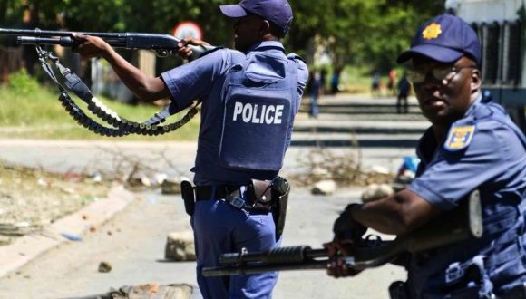 Afrique du Sud: près de 5000 hommes seront recrutés par la police