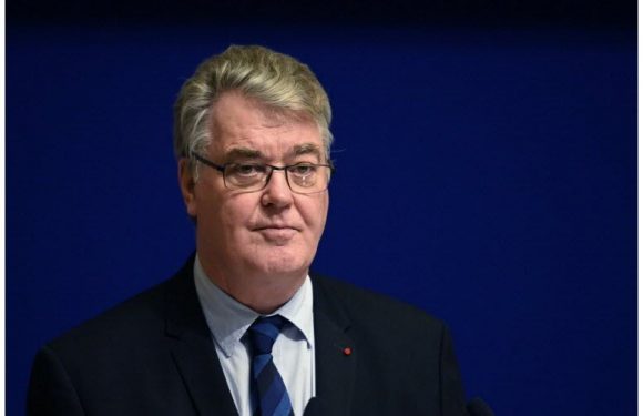 Politique Retraites : fragilisé, Delevoye n’exclut pas de démissionner
