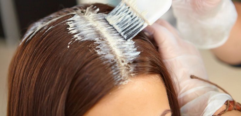 Attention, certains produits capillaires augmentent le risque de développer un cancer du sein