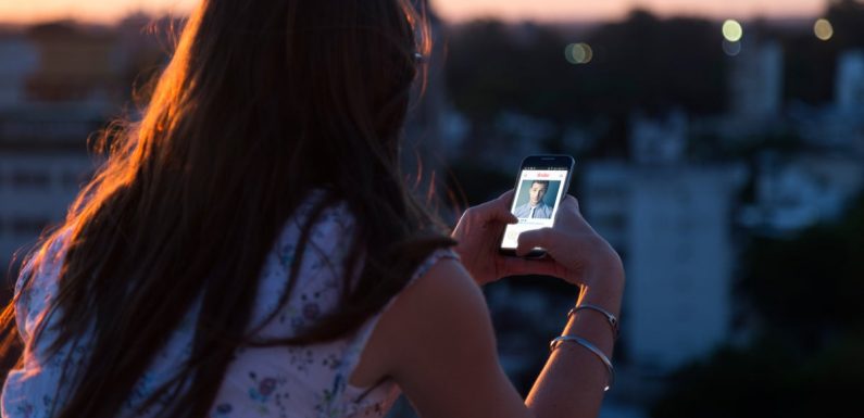 C’est la science qui le dit : Tinder n’est qu’une perte de temps