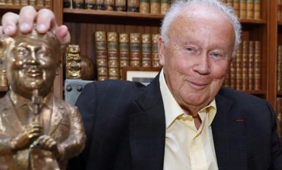 Philippe Bouvard dézingue Cyril Hanouna et son « petit pois à la place du cerveau »