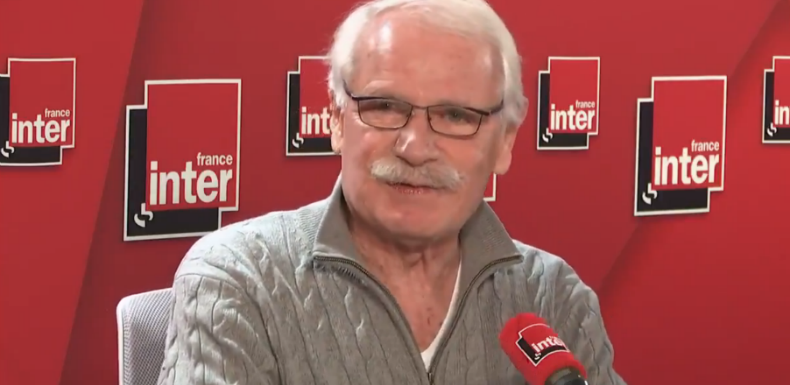 A 73 ans, l’écolo Yann Arthus-Bertrand découvre depuis New-York que l’avion pollue