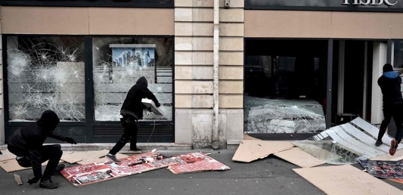 VIDÉOS | Premiers incidents lors de la manifestation contre la réforme des retraites à Paris